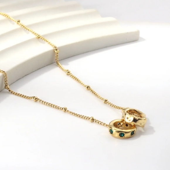 18kGold Plated Necklace with Green Accents - Picture 3 of 3